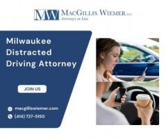 Get justice now with Milwaukee's leading distracted driving attorney!