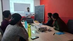 Graphic & UI/UX Course in Kolkata at Red Apple Learning!