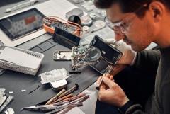 Looking for a reliable electronic repair shop? 