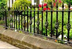 Avail the top-notch garden railings from Mangow Outdoor Living