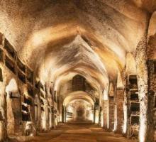 Dive into Naples: Discovering Its Historical Sites and Archaeological Wonders