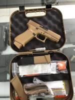 Guns without papers I sell real guns of the brands Glock, Beretta, Ruger,