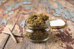 Buy Premium AAAA Weed Online: Fast Shipping Available!