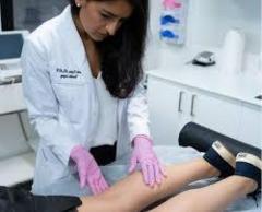 What Kind of Doctor Treats Varicose Veins?