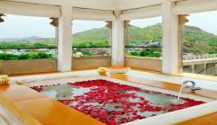 Book Room in Raas Devigarh | Luxury Hotels in India