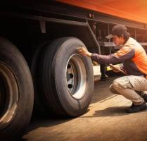 Truck Tyres & 24/7 Mobile Truck Tyre Repairs in Melbourne