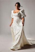 Elegant Plus Size Wedding Gowns for Your Dream Day Look