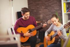 Guitar Lessons - Learn to Play Like a Pro!