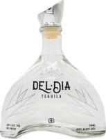 Buy Del Dia Blanco |Premium Liquor at DeSoto Liquor