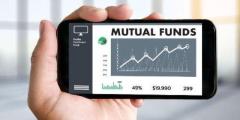 How can a mutual fund consultant in Delhi enhance your investment strategy?