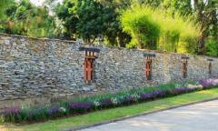 Expert Stone Wall Building in Kenilworth – Arbor Vitae Landscape