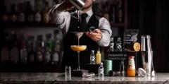 Unleash Your Inner Bartender: Cocktail Making Classes