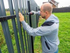 Hire Fence Contractors in Vancouver for Quality Fencing