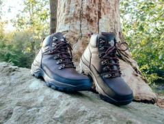 Venture with Confidence: Men's Hiking & Walking Shoes