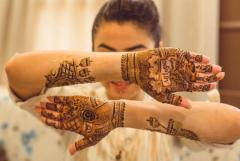 10 ELEGANT MEHNDI DESIGNS FOR BRIDESMAIDS